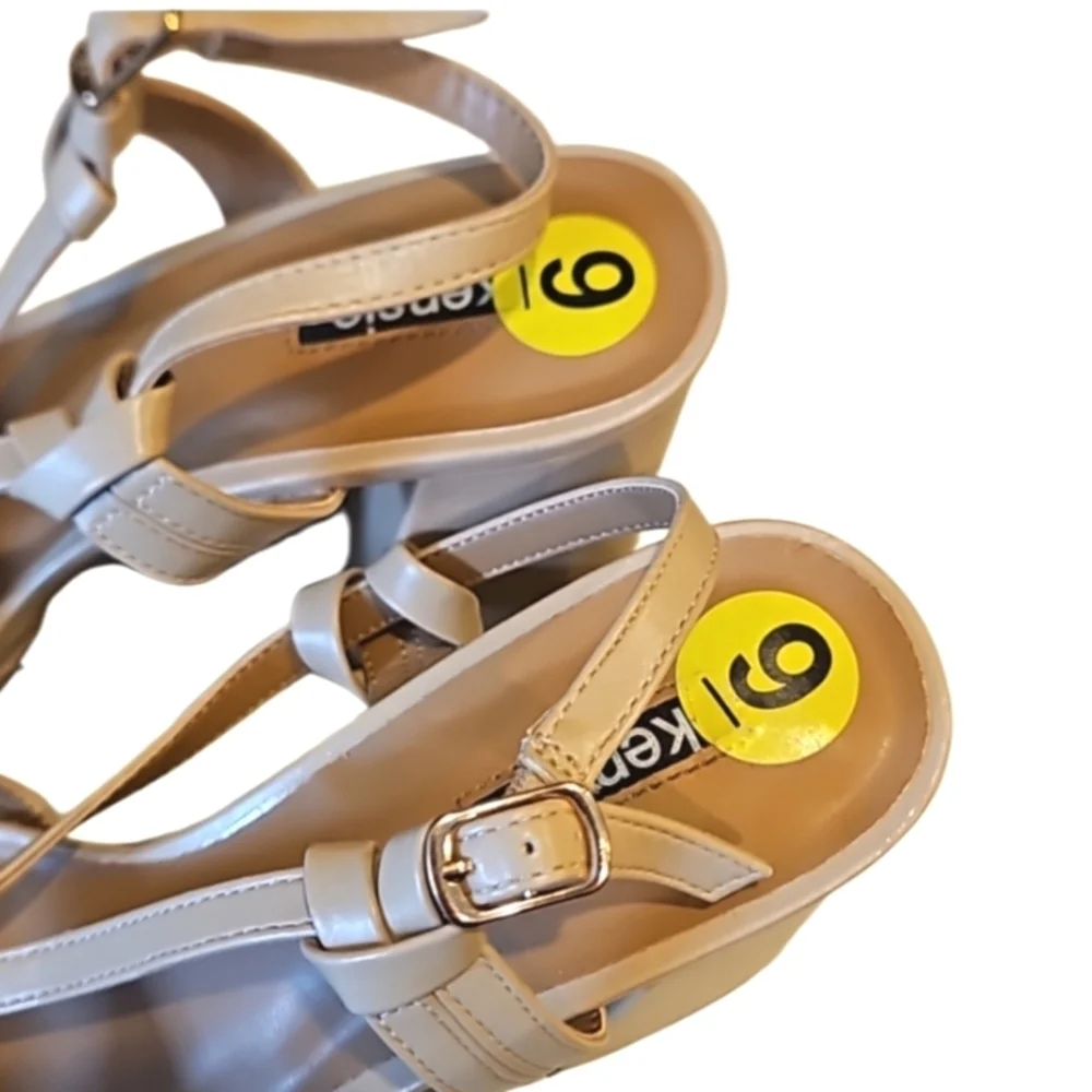NEW! KENSIE Leilany Strappy Vegan Leather Platform Sandals 9.